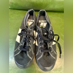 Macbeth Vegan Sneakers size 39